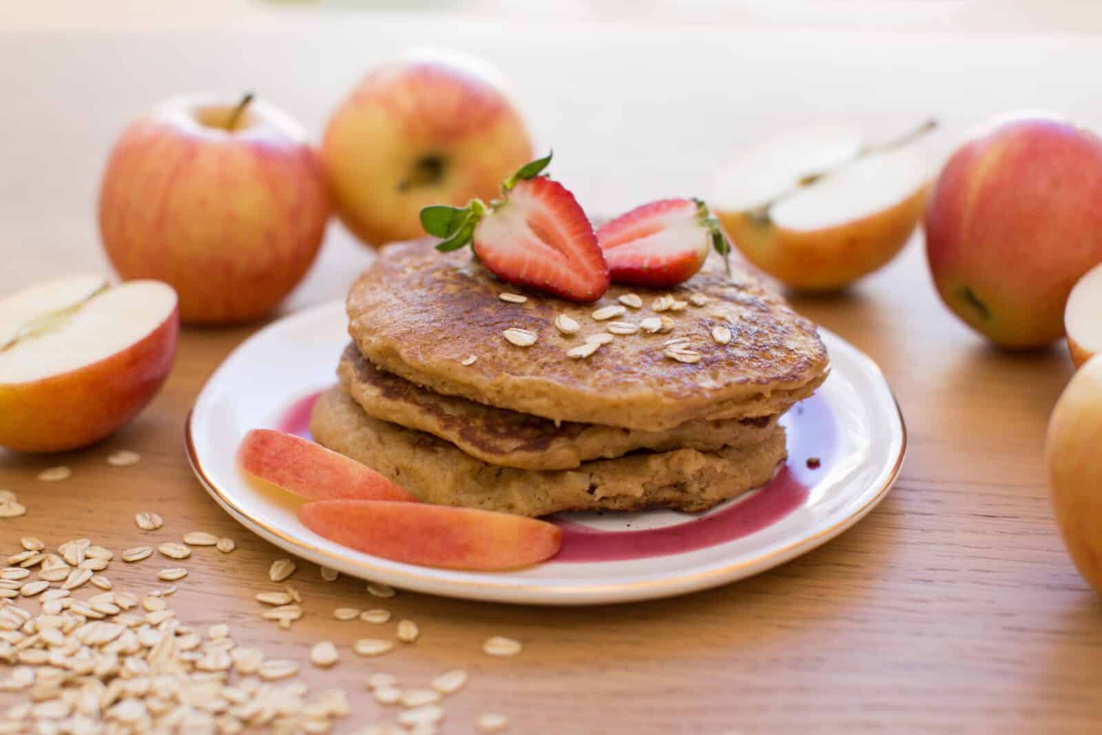 Pancakes con Manzanas Salteadas
