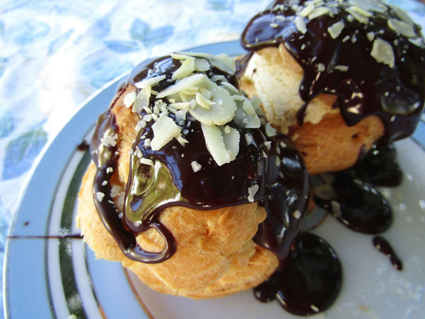 Profiteroles Tradicionales