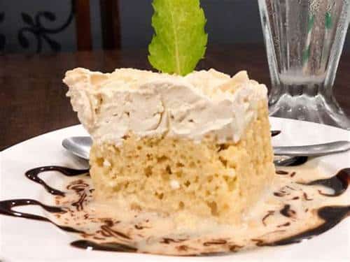 Decoración de Torta de Tres Leches
