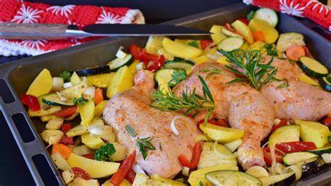 Pollo al Horno con Papas y Verduras