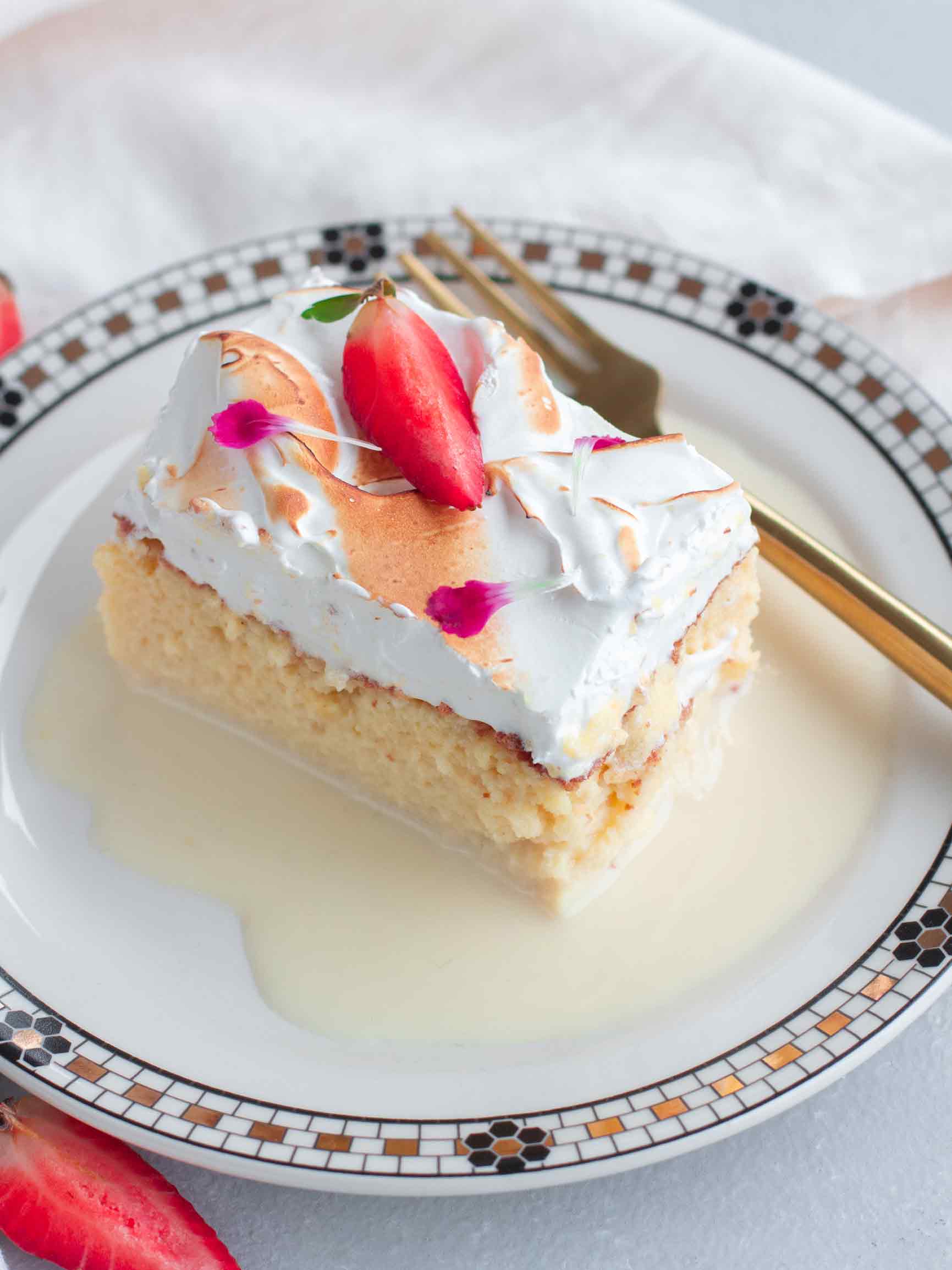 Cómo Hacer una Torta de Tres Leches